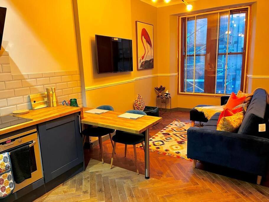 Stunning 1 Bed Apt In West End グラスゴー エクステリア 写真